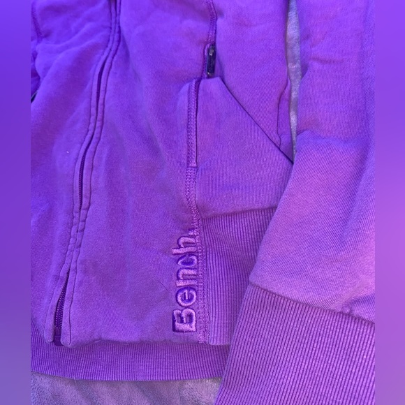 Bench warm sweater. - Picture 3 of 6